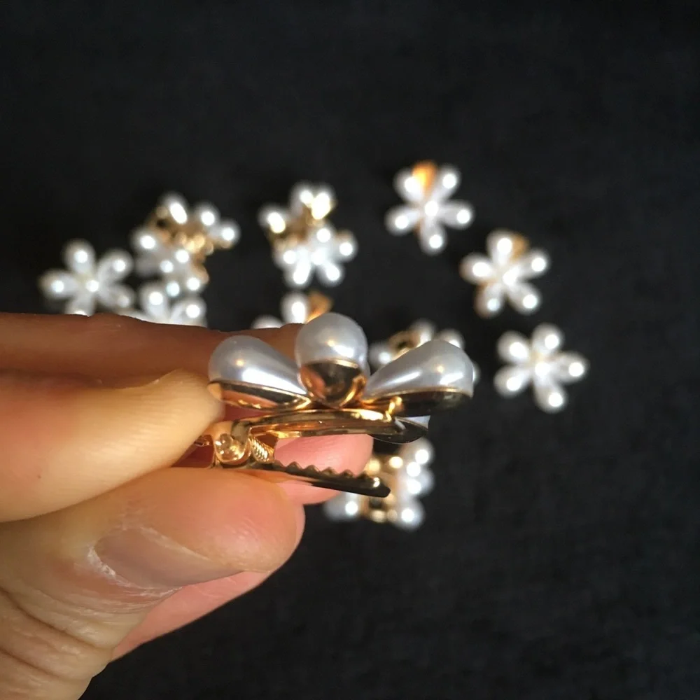 Beautiful Faux Pearl and Gold Tone Formal Wear Hair Clips